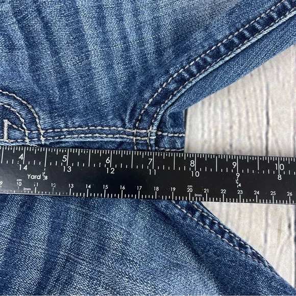 Miss Me Jean Women’s 14 (27x30.5) Low Rise Skinny Embellished Cross - Picture 11 of 12